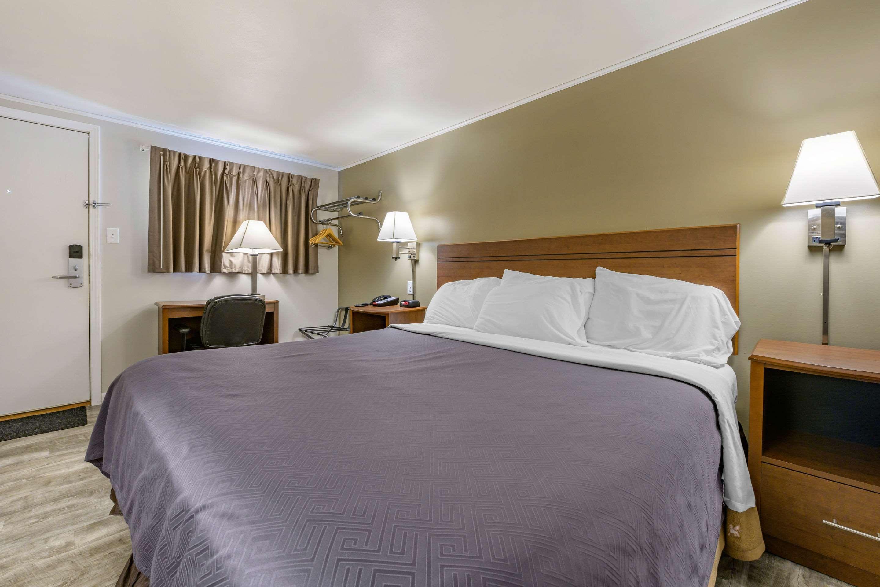 Econo Lodge Bellefonte I-99 Екстериор снимка