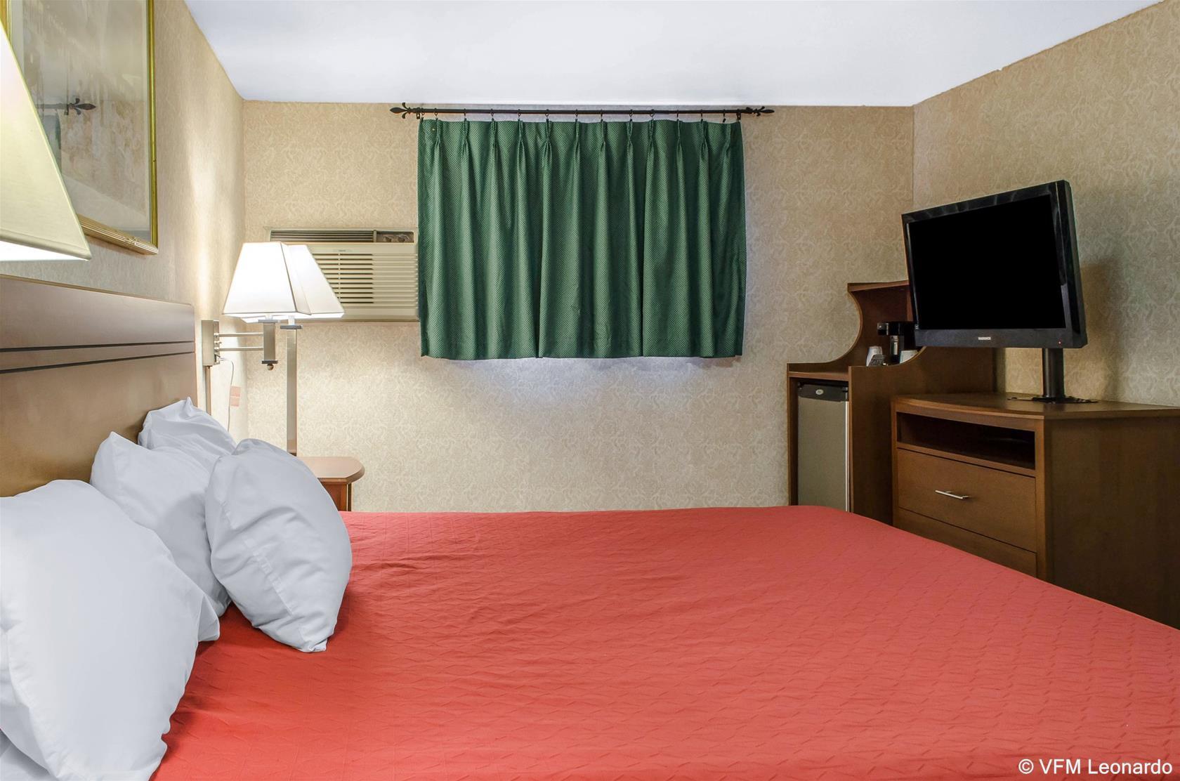 Econo Lodge Bellefonte I-99 Екстериор снимка
