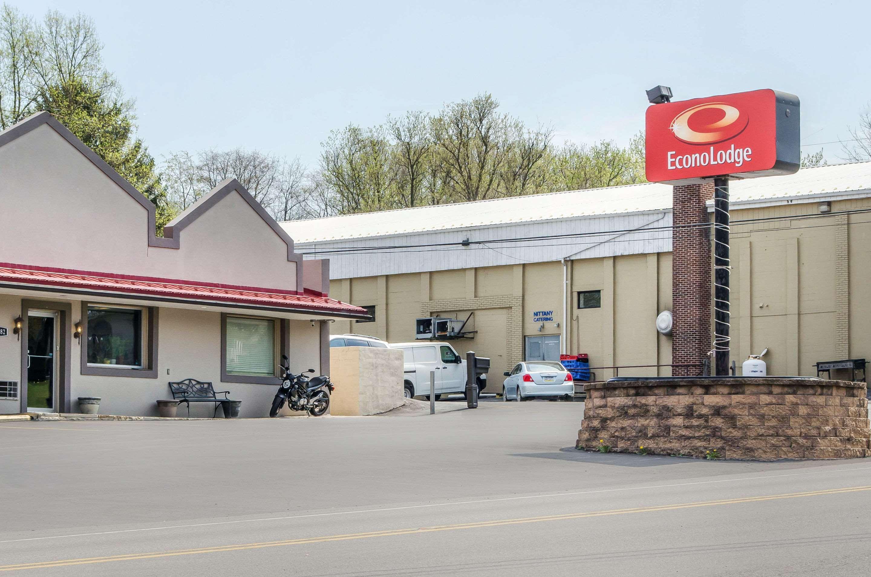Econo Lodge Bellefonte I-99 Екстериор снимка
