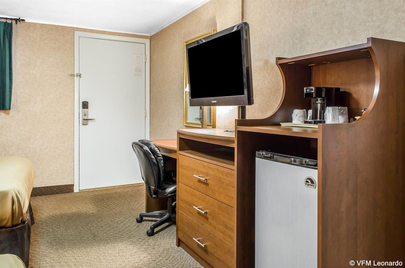 Econo Lodge Bellefonte I-99 Екстериор снимка