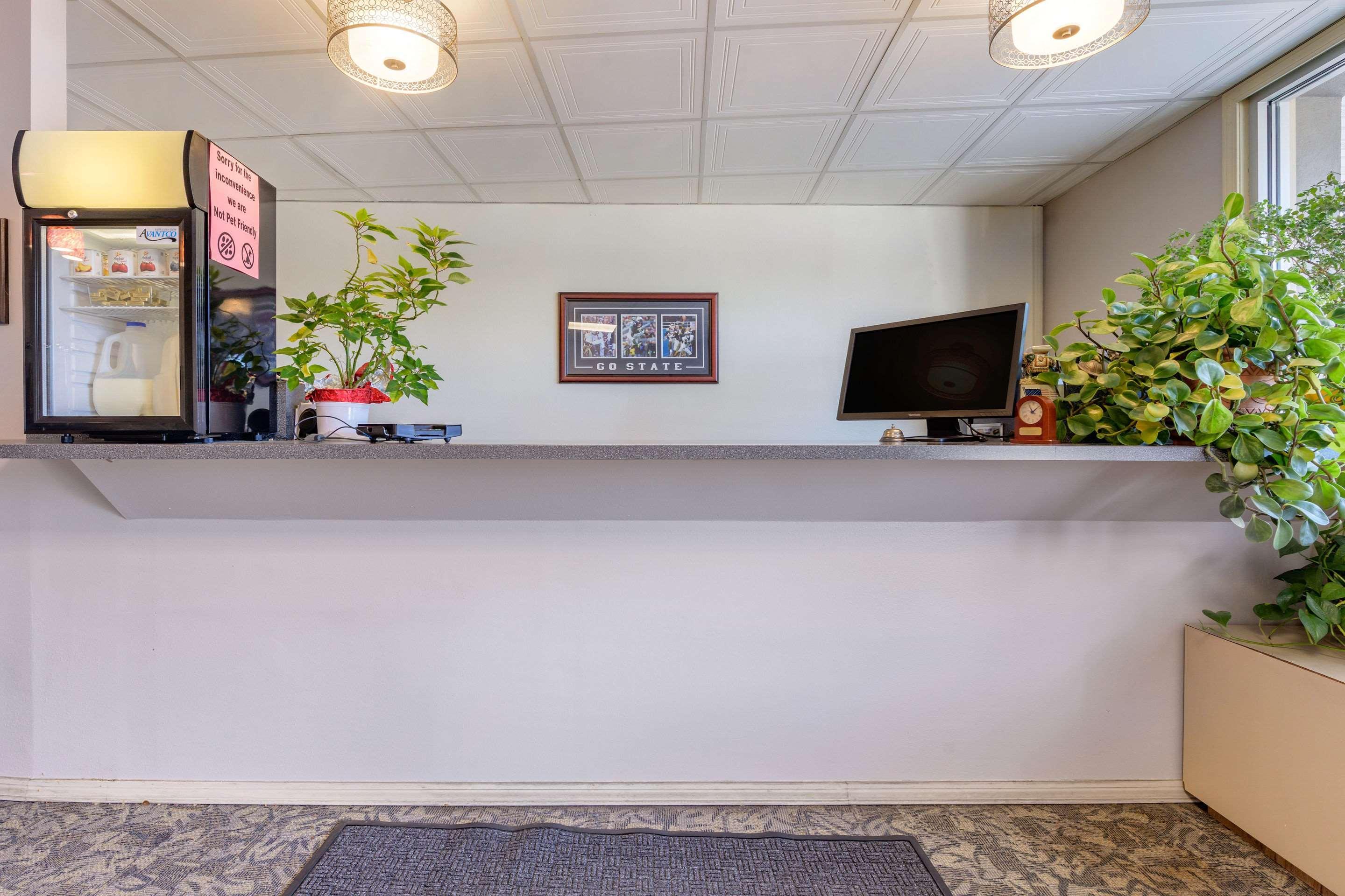 Econo Lodge Bellefonte I-99 Екстериор снимка