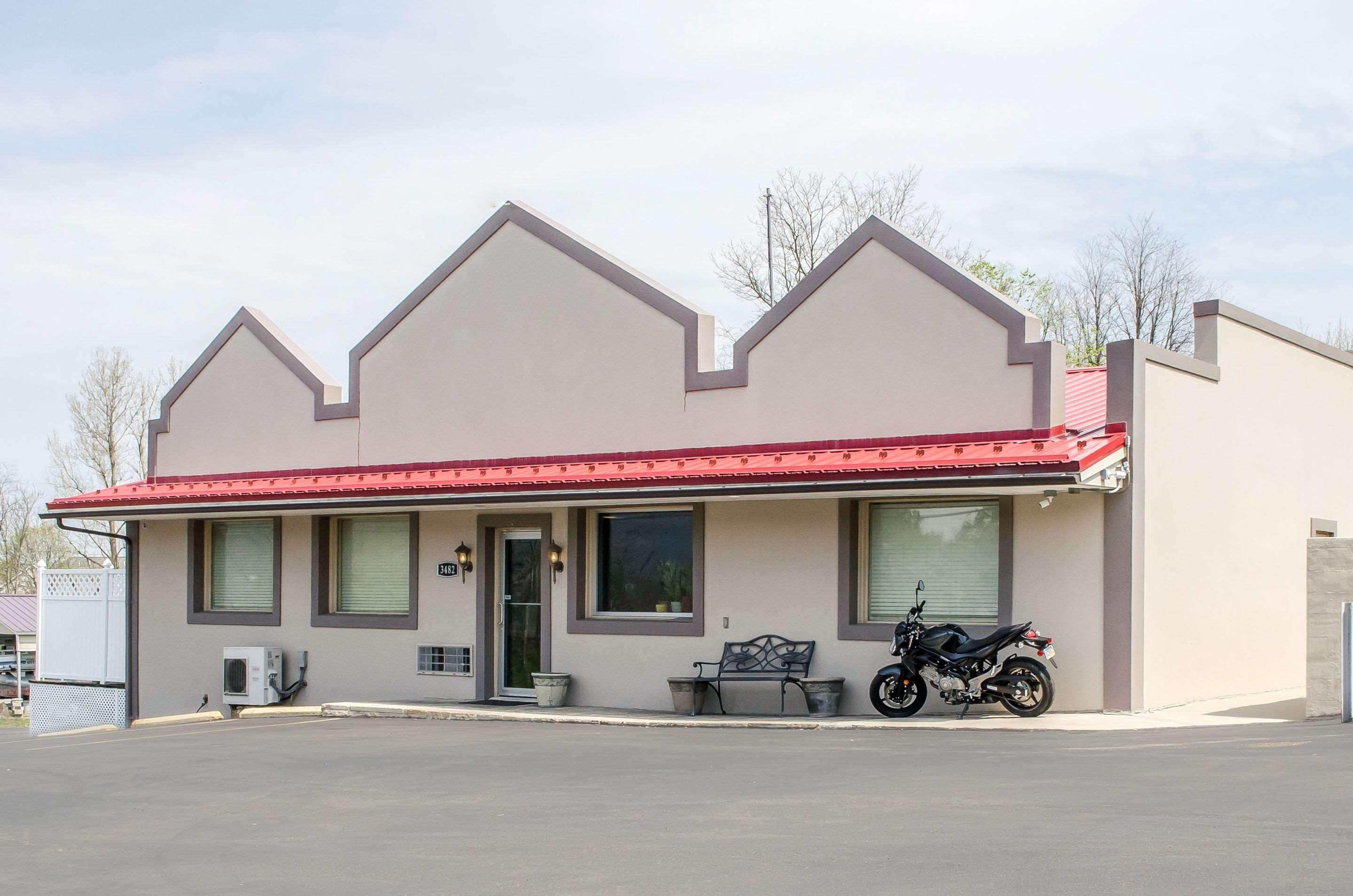 Econo Lodge Bellefonte I-99 Екстериор снимка