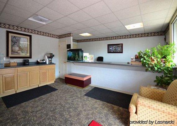 Econo Lodge Bellefonte I-99 Интериор снимка