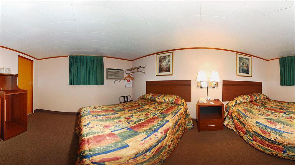 Econo Lodge Bellefonte I-99 Екстериор снимка